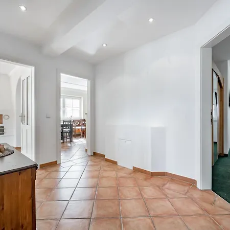 Appartmenthaus Dekupi's 아파트 *