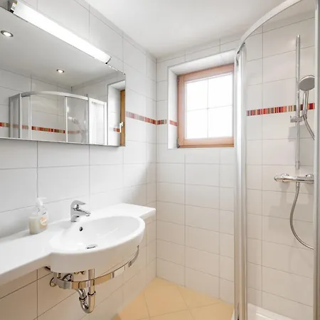 Appartmenthaus Dekupi's *