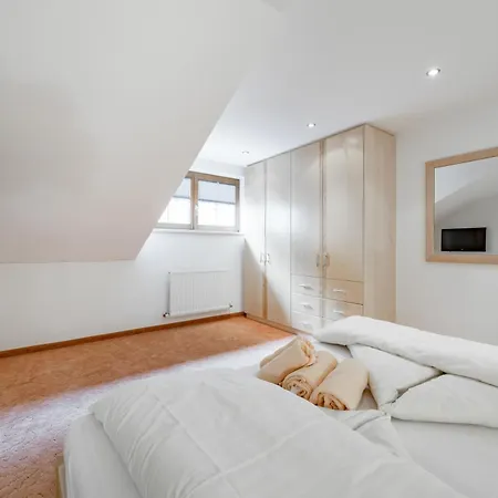 아파트 Appartmenthaus Dekupi's *