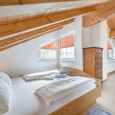 Appartmenthaus Dekupi's Apartamento