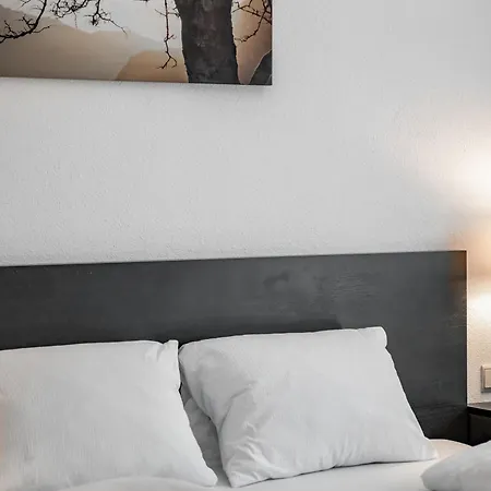 Appartmenthaus Dekupi's *